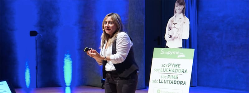 Mónica Mendoza: » Tan importante es ser bueno como parecerlo»