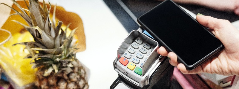 Más de la mitad de los españoles compra más en tiendas locales desde que comenzó la pandemia