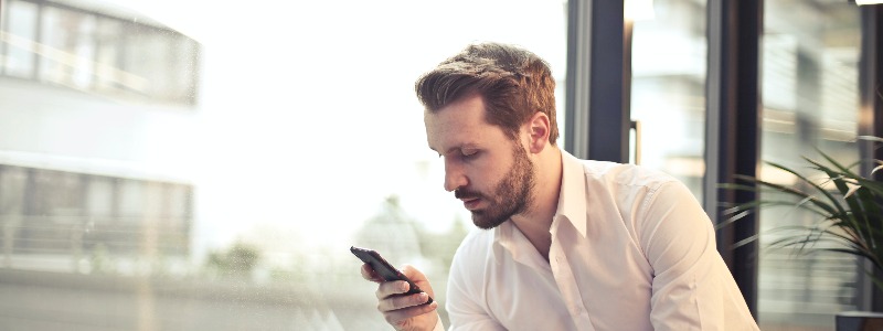 ¿Qué tengo que tener en cuenta a la hora de comprar un teléfono de empresa? 