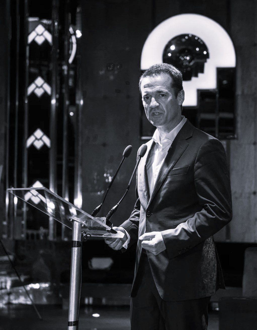 mario rovirosa
