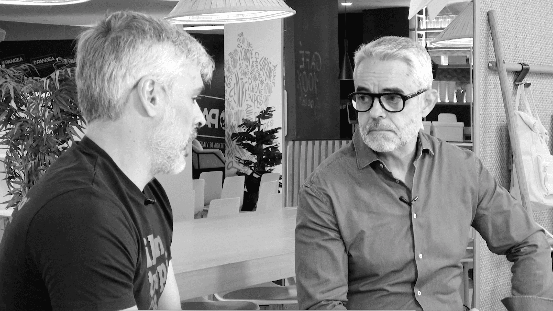 Javier Sanz (Filantrópico) : “Somos el café de las buenas personas, y buenas personas hay muchas” Javier Sanz entrevistado por Juan Luis Polo.