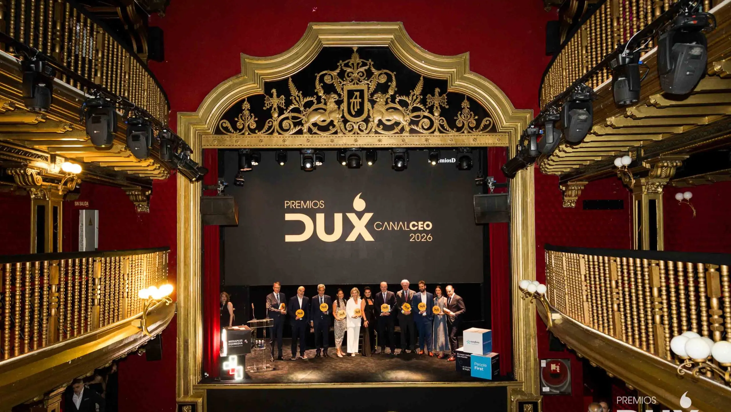 Alejandro Oñoro, CEO de Ilunion, recibe el premio DUX del Año por su contribución a la economía social